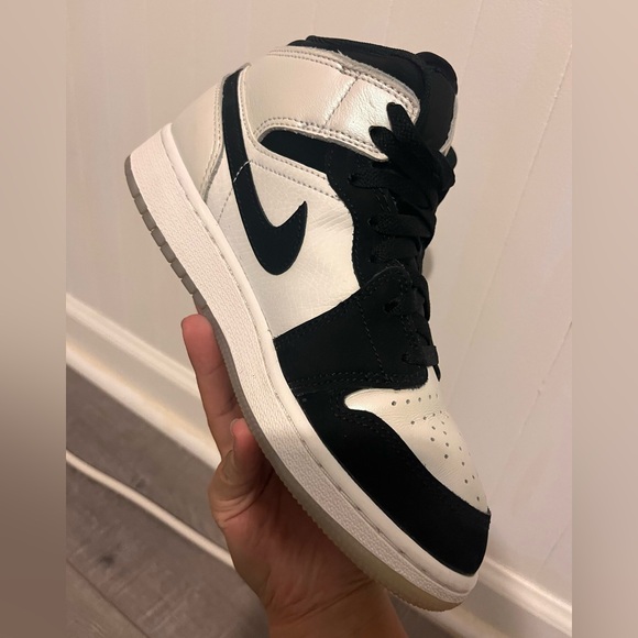 Jordan 1 Mid Diamond Shorts - Picture 2 of 9